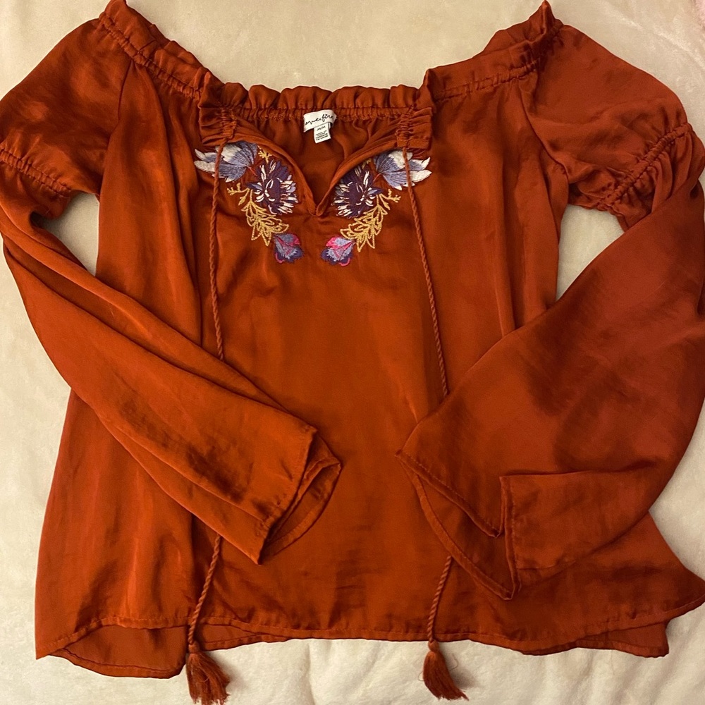 Love, Fire Women’s Burnt Sienna Boho Peasant Polyester Embroidered Top sz medium